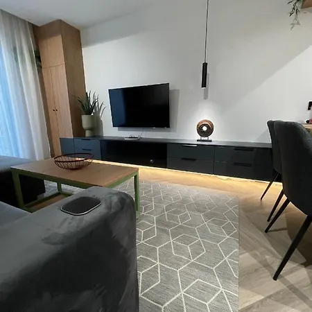 Luxury By The Lake Ap 25 Sibiu Esterno foto