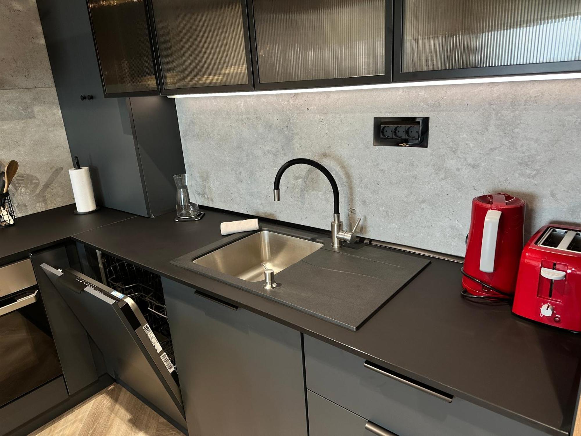 Appartamento Luxury By The Ap 25 *