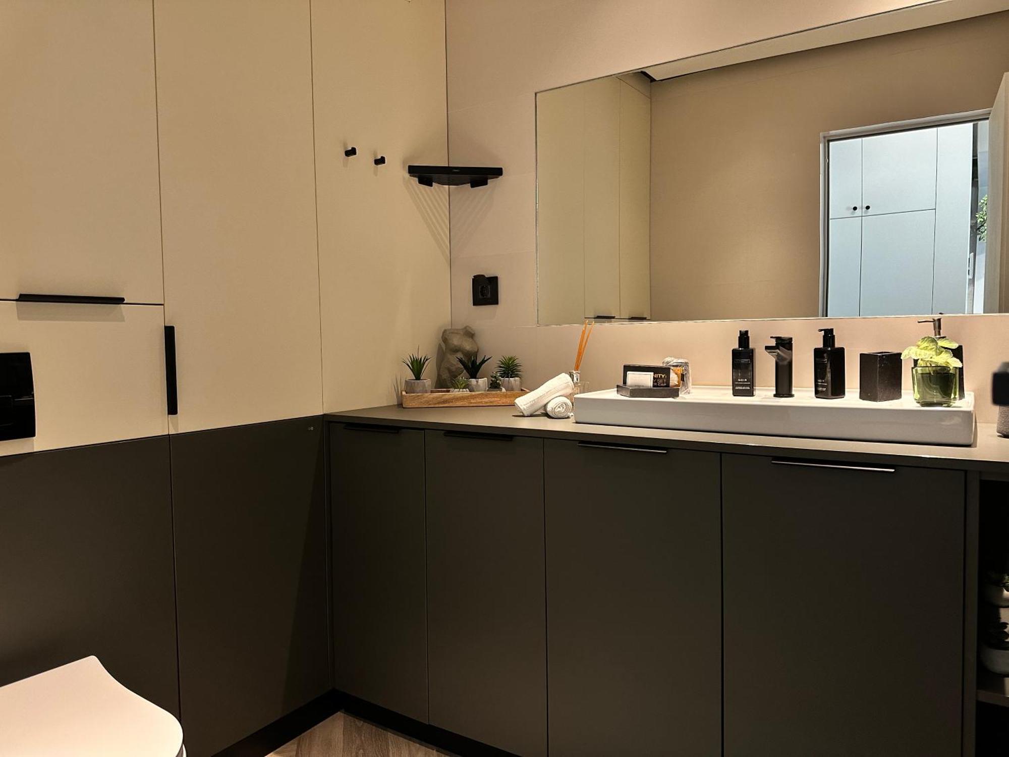 Appartamento Luxury By The Ap 25 *
